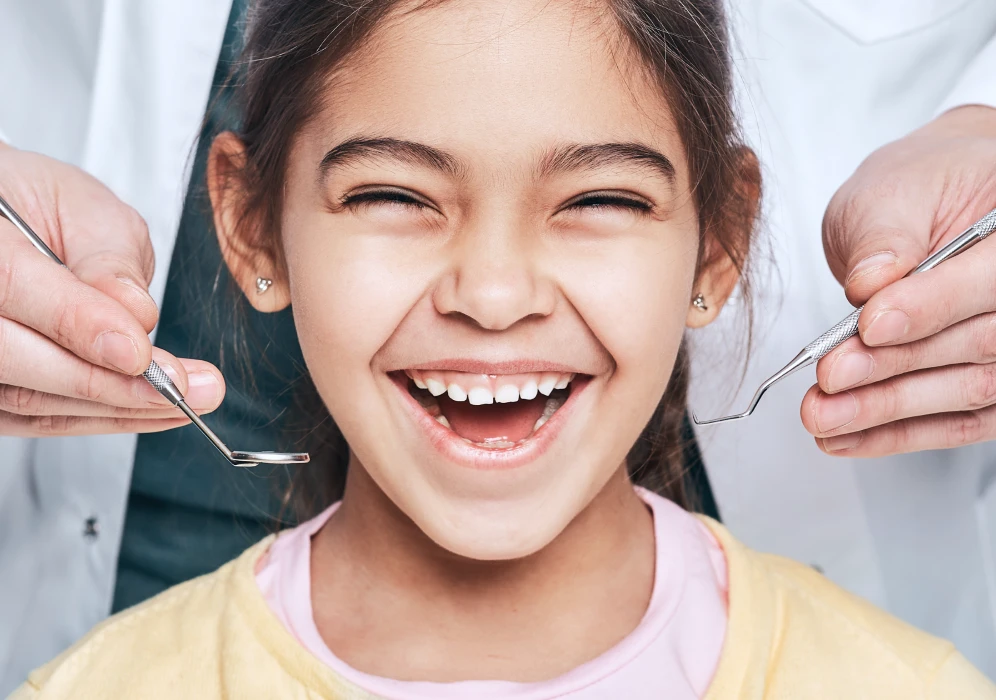 Orthodontie enfant : Quad Helix, gouttières invisibles au cabinet du Dr Florent Aubert à Martigues